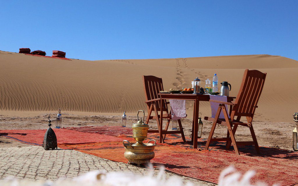 https://ksstravelsmorocco.com/wp-content/uploads/2018/11/about-us-Copier-1024x640.jpg